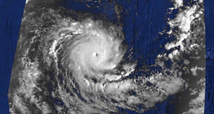 Cyclone ALICE le 08 nov à 0121utc (imagge NOAA)