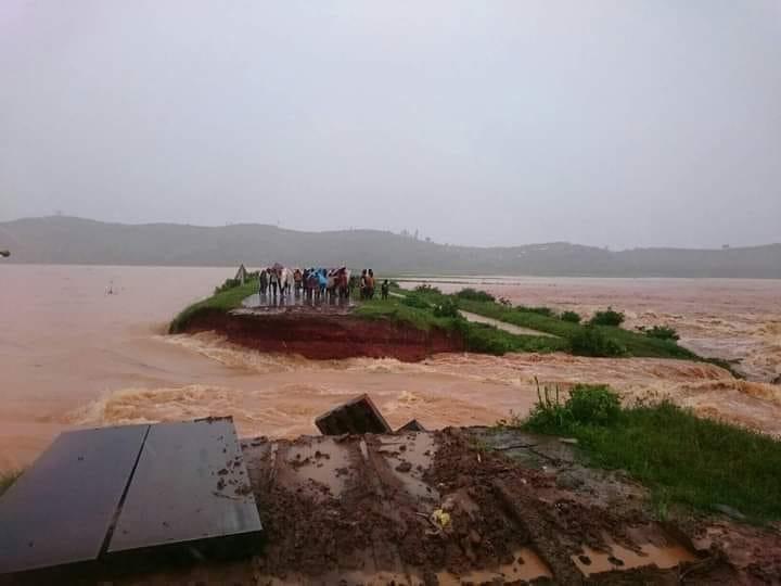 route coupe a madagascar inondation