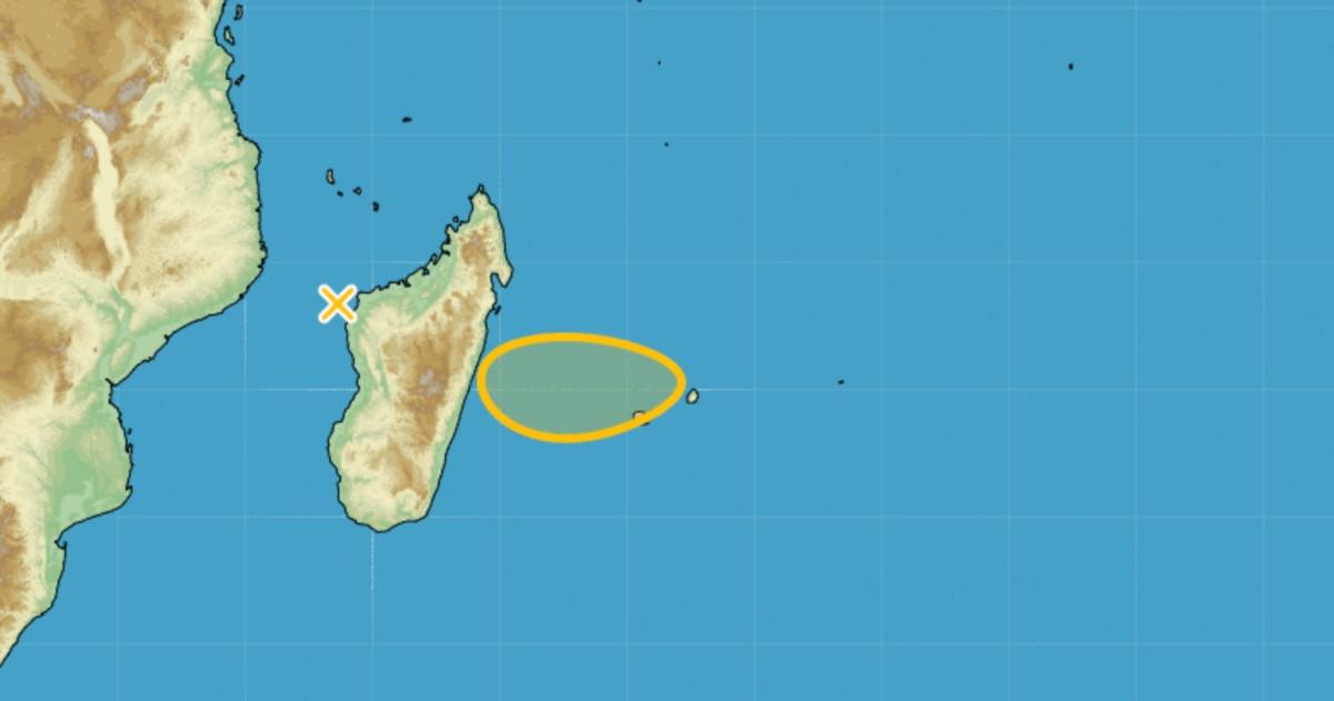 Cyclogenese à l'ouest de la Réunion