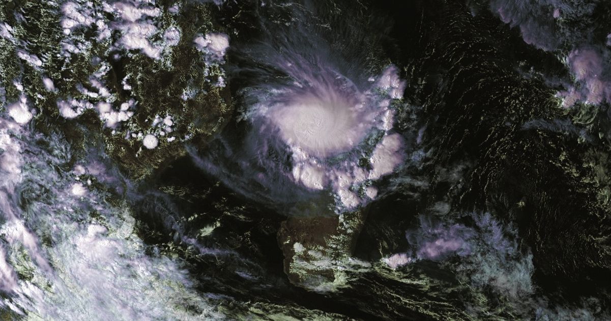 Cyclone belna frappe madagascar