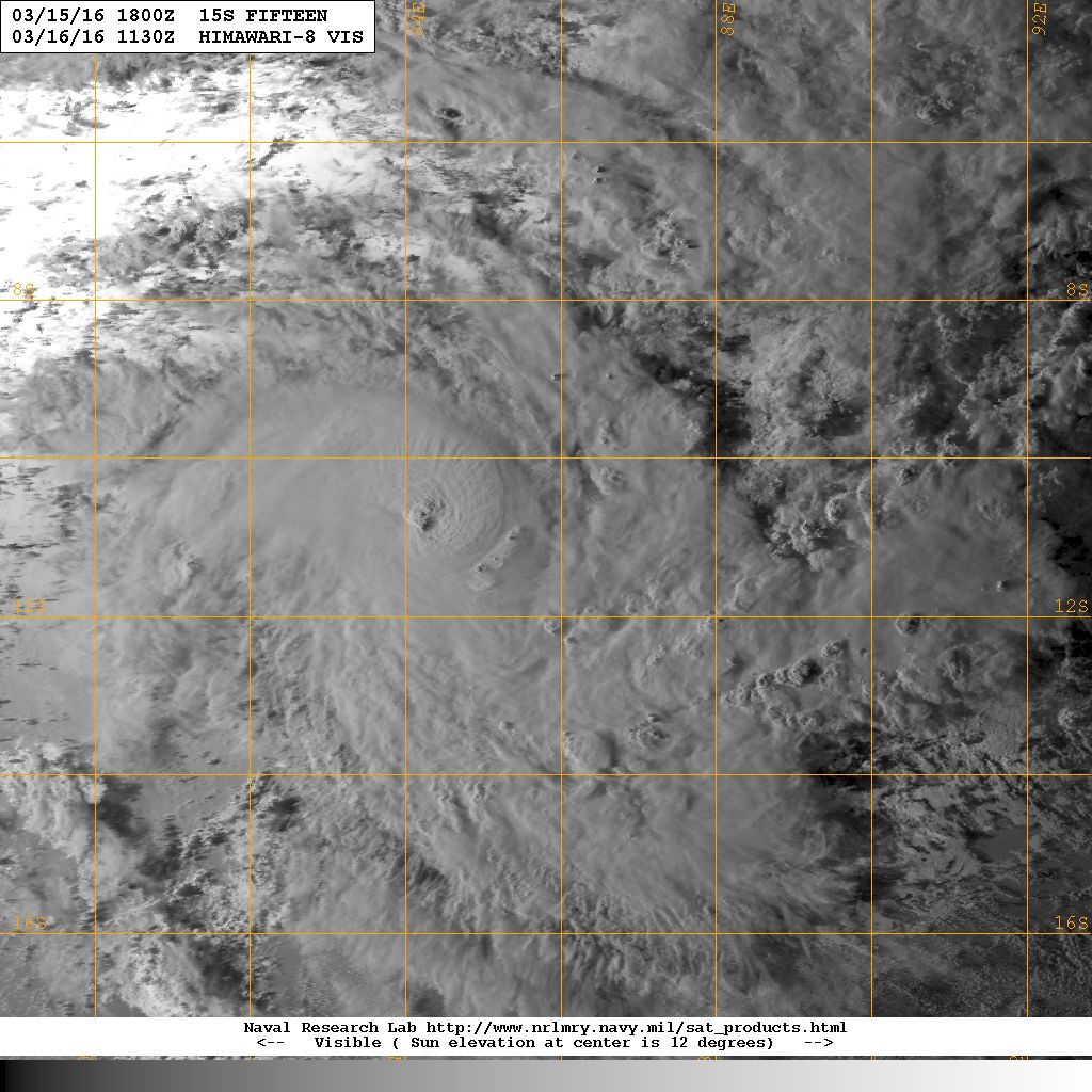 Cyclone Emeraude le 16 mars 2016 à 1130z