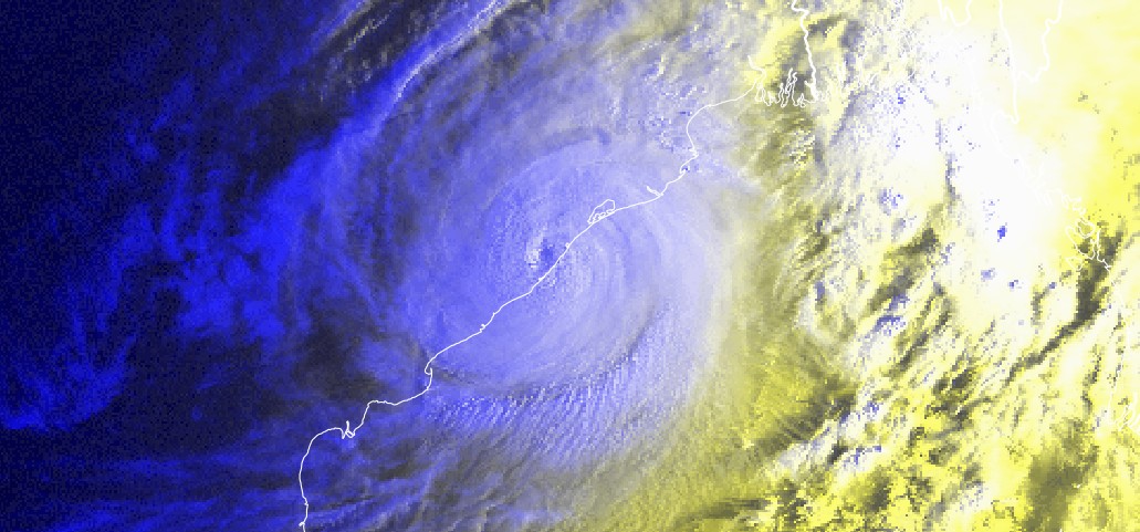 Cyclone tropical TITLI impactant l'est de l'Inde ©Eumetsat