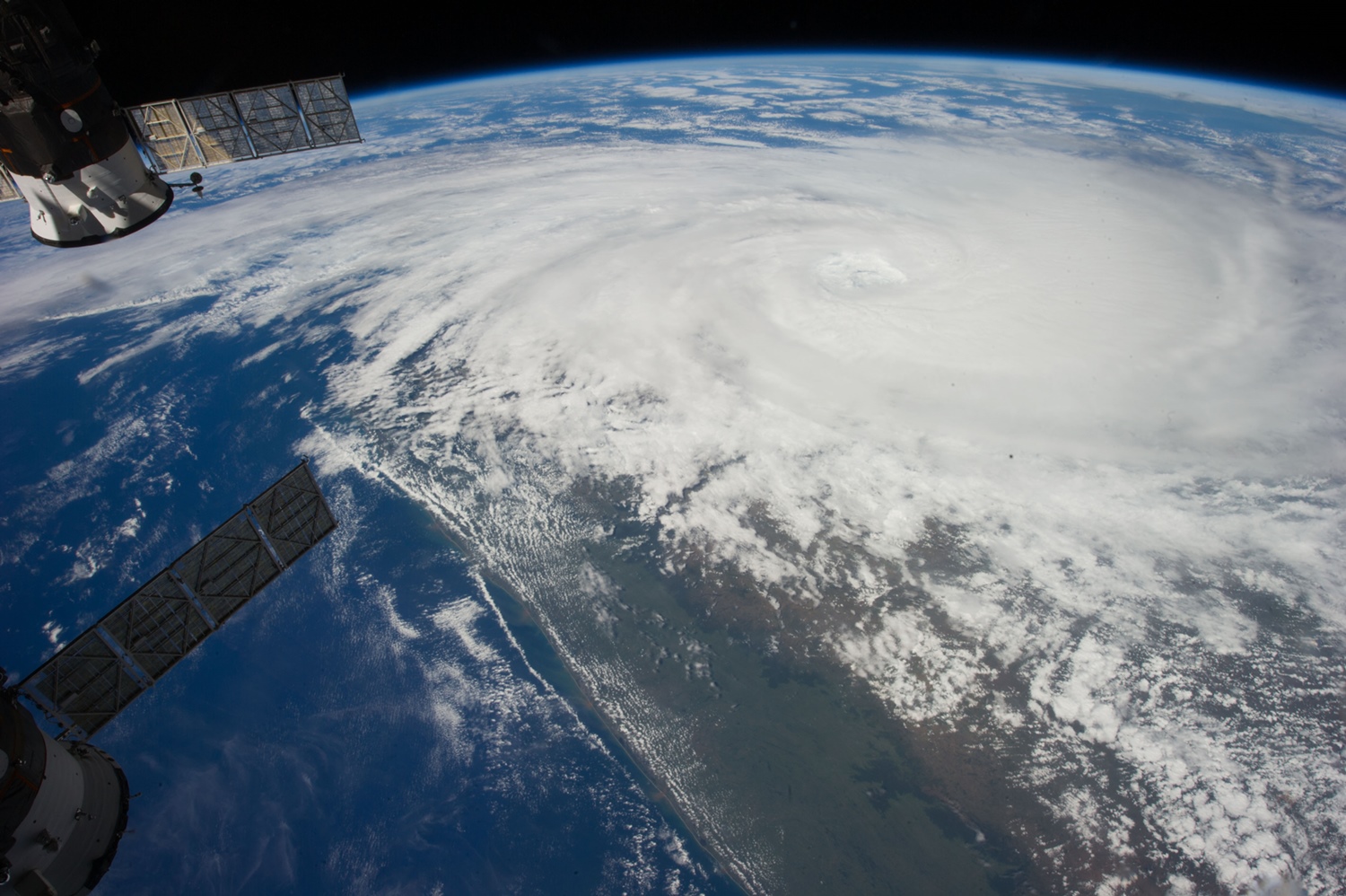 Cyclone Haruna le 22 Février 2013