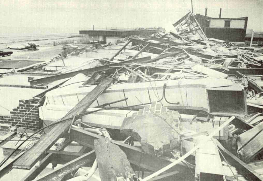 Maison détruite par le cyclone JOAN