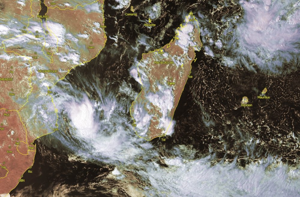 Image satellite Perturbation Tropicale N°6