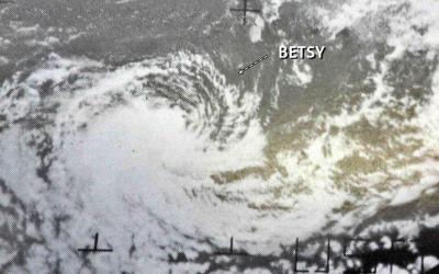 TTM BETSY 35KT (source IBTrACS)OCTOBRE 1970 ESSA8