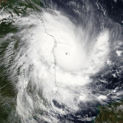 Cyclone Tropical Intense KENNETH le 25/04/2019 TERRA