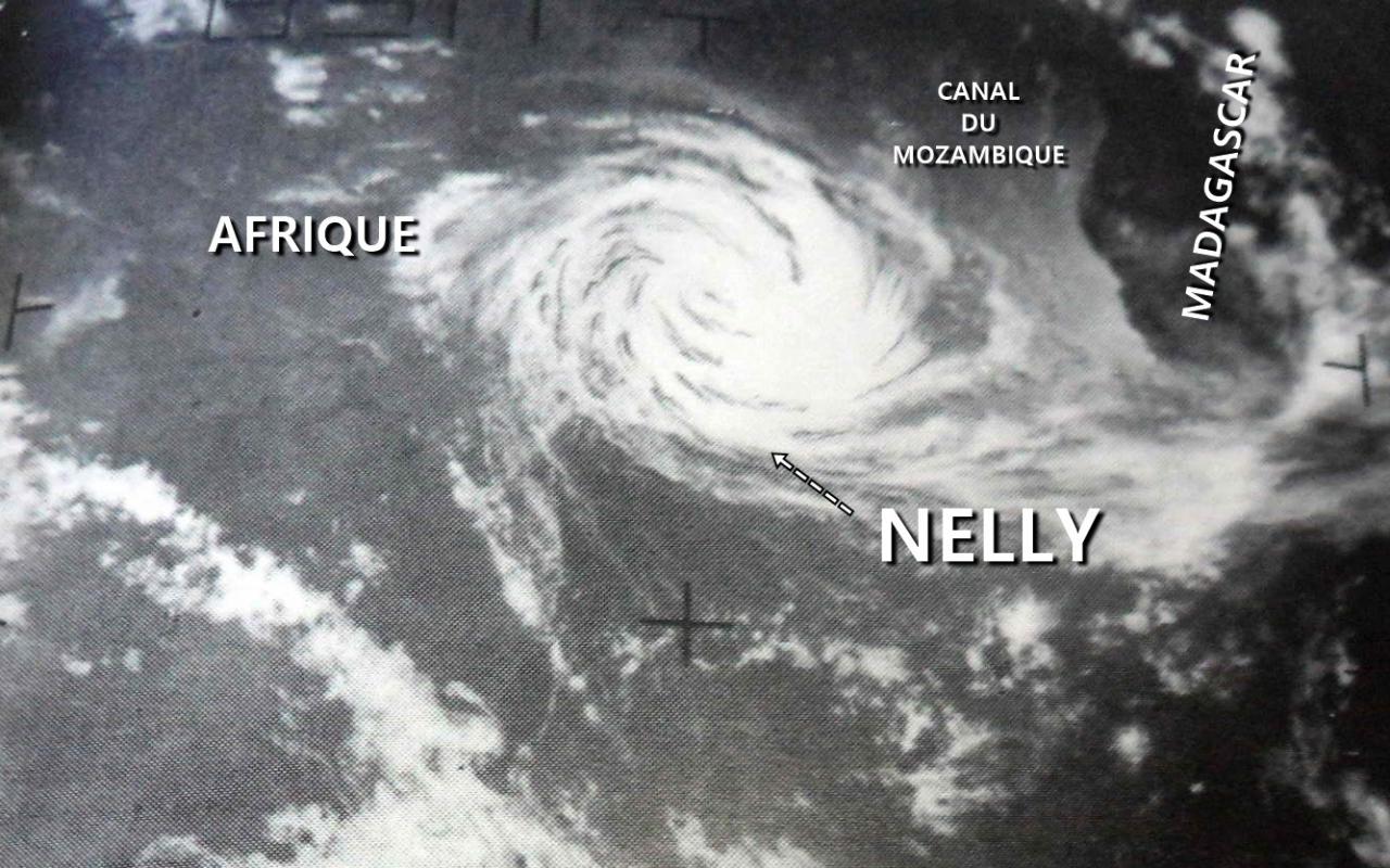 CT NELLY 75kt (source IBTrACS)