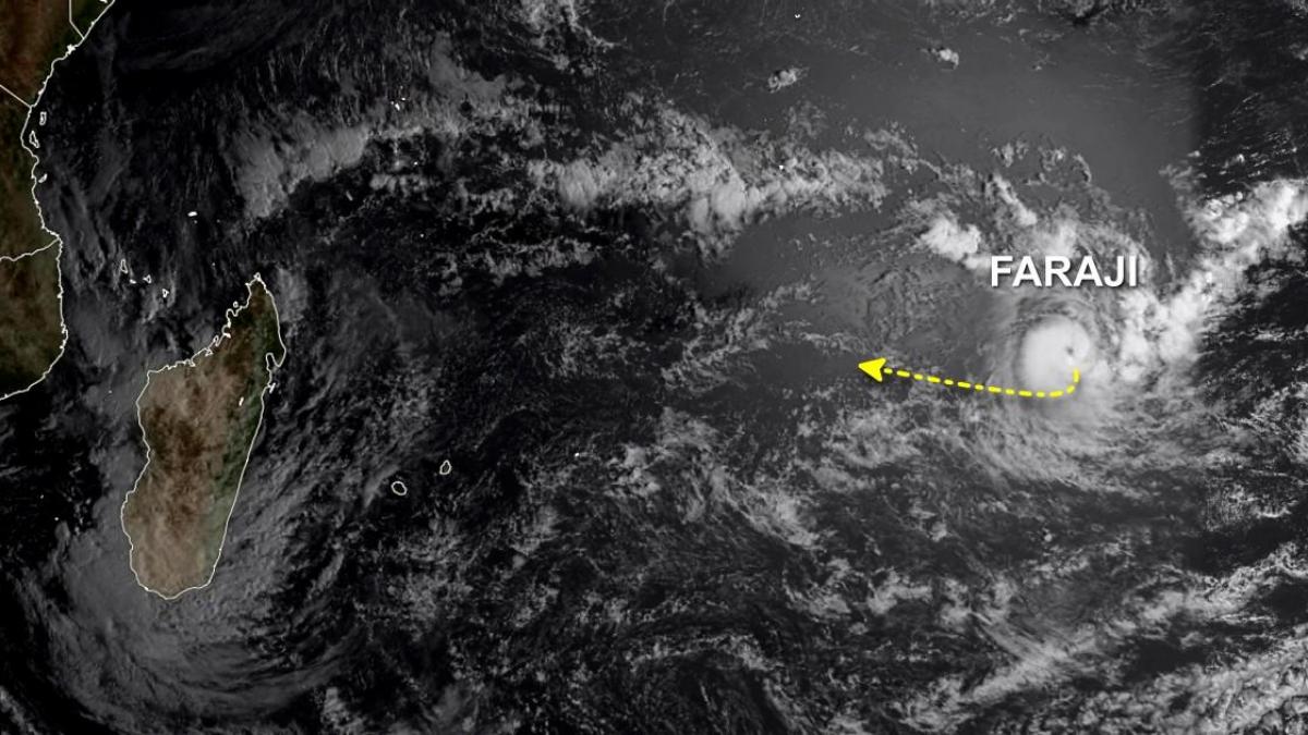 Le cyclone Faraji s'affaiblit en bordure oriental du Sud-Ouest océan indien