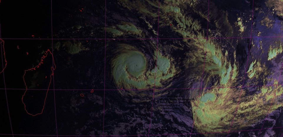 Cyclone EUNICE pause temporaire de l'intensification
