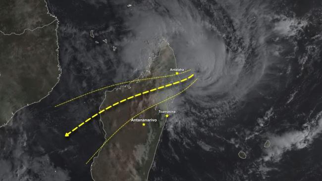 Éloïse se renforce avant l'impact sur l'Est de Madagascar en fin de journée