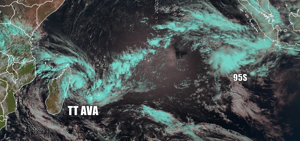 Menace cyclonique à Madagascar déluge à la Réunion et Maurice
