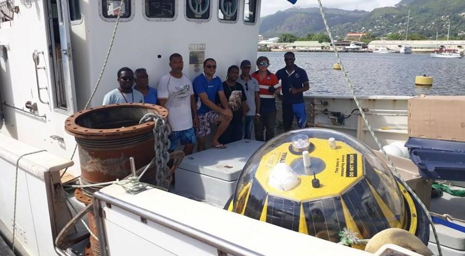 Déploiement d'une seconde bouée aux Seychelles