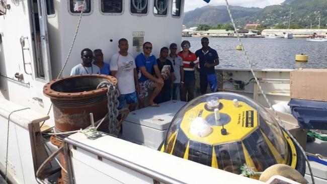 Déploiement d'une seconde bouée aux Seychelles