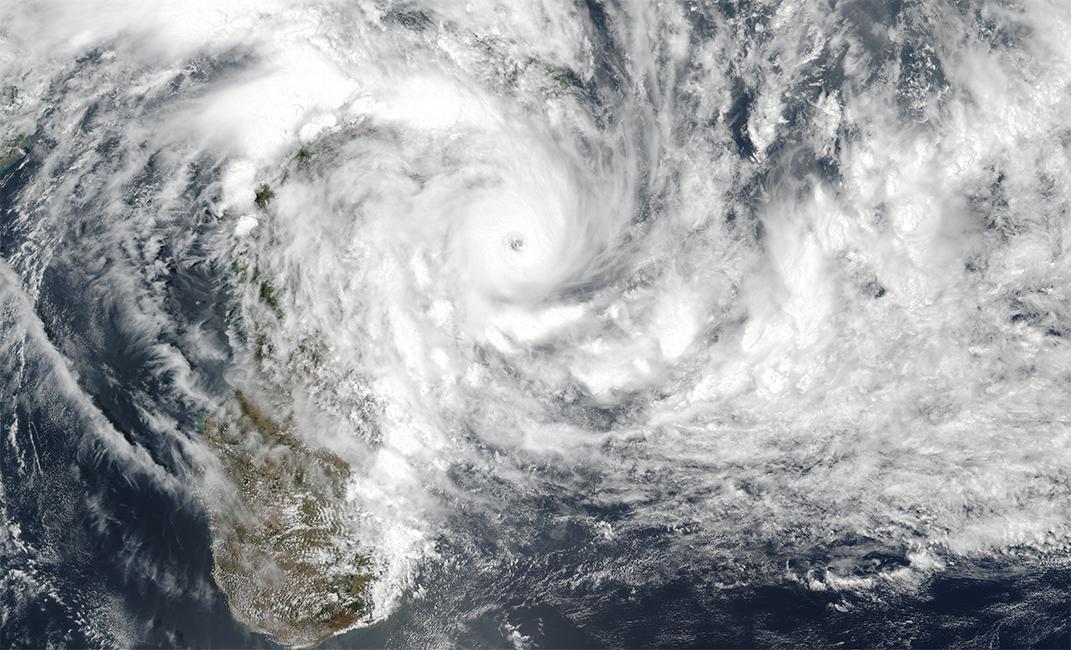 Peut-on détruire les cyclones tropicaux?