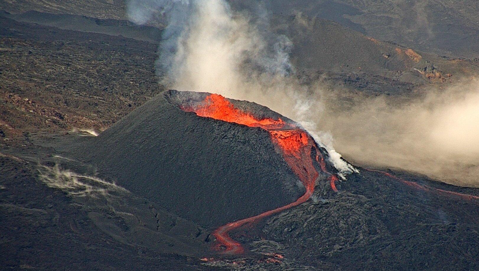 eruption piton de la fournaise Janvier 2022