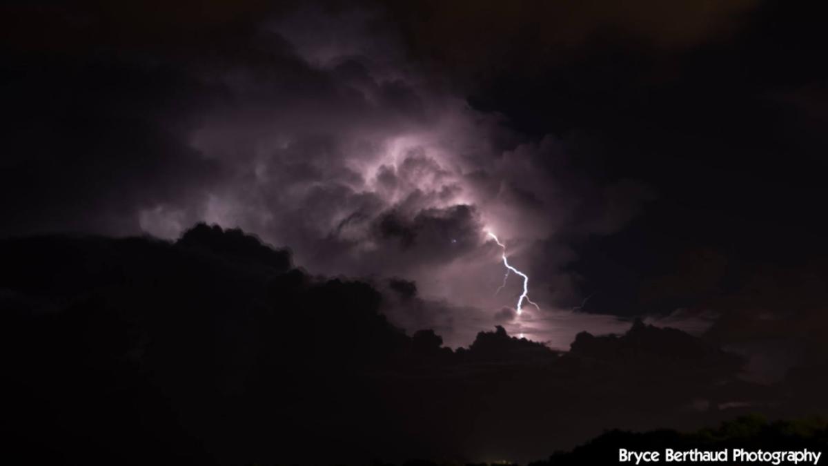Orage à la Réunion ©Bryce Berthaud Photography