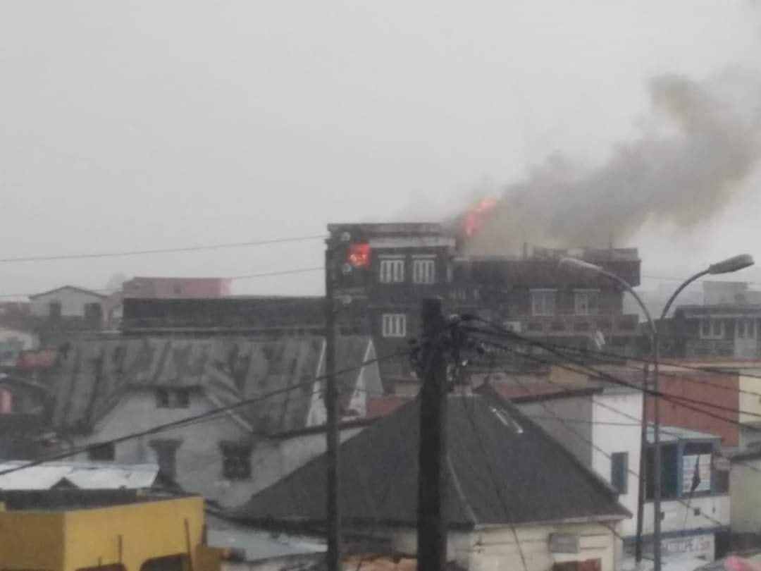 maison foudroyé par la foudre à tananarive