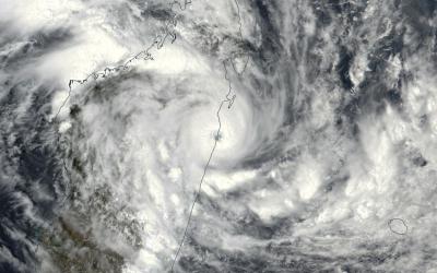 cyclone tropical AVA frappant Madagascar