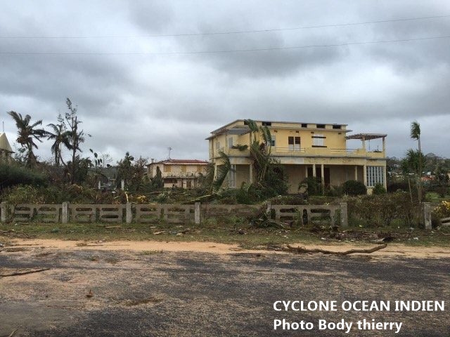 Batiment endommage par le cyclone