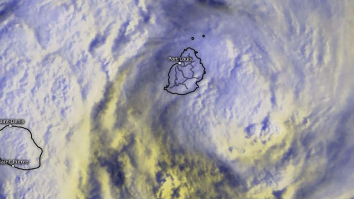 Tempête Berguitta à proximité de Maurice