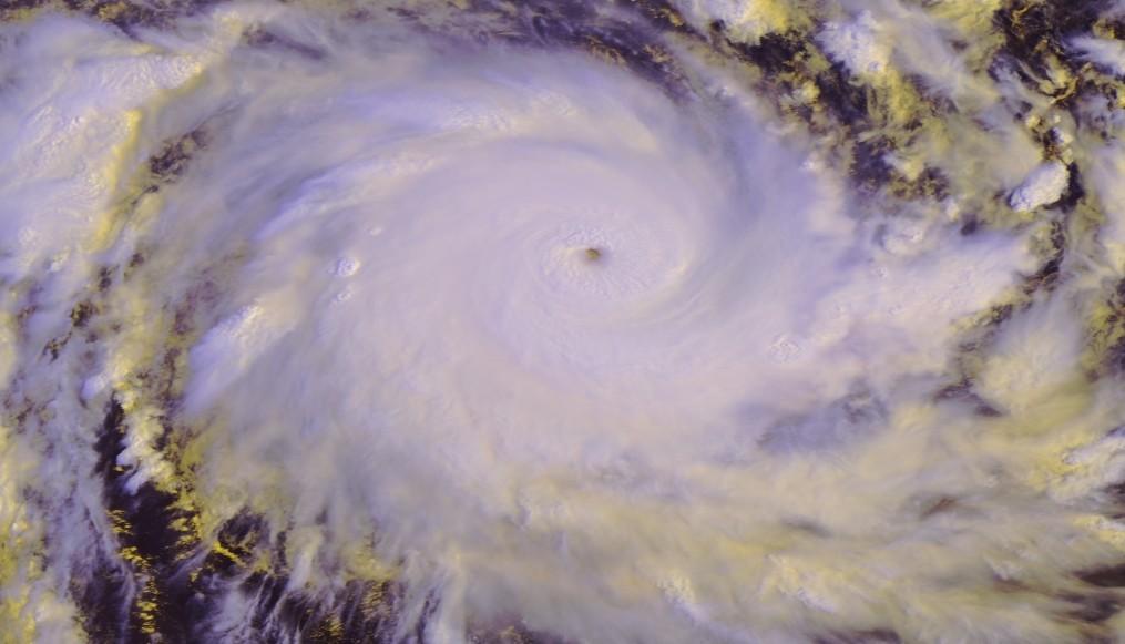 Retour sur les cyclones marquants du mois de décembre