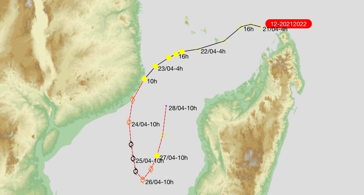 Prévision trajectoire et intensité CMRS de La Réunion