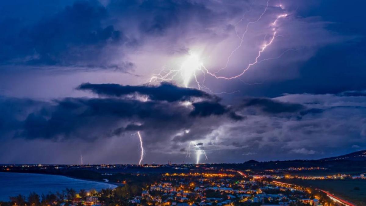 Un groupe de chasseurs d'orages made in Réunion
