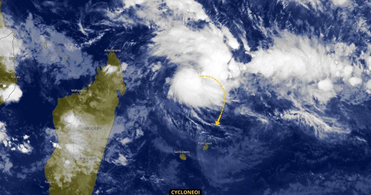 Tempête tropicale ELEANOR, trajectoire menaçante pour Maurice et La Réunion