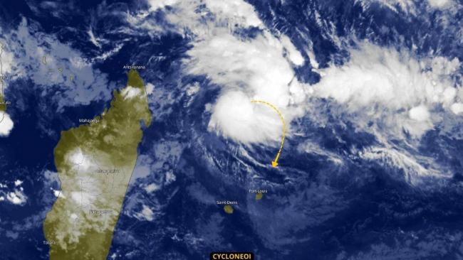Tempête tropicale ELEANOR, trajectoire menaçante pour Maurice et La Réunion