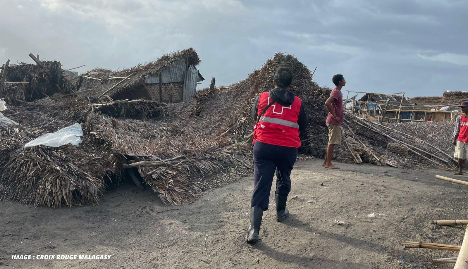 Croix rouge malagasy en action apre s le cyclone freddy