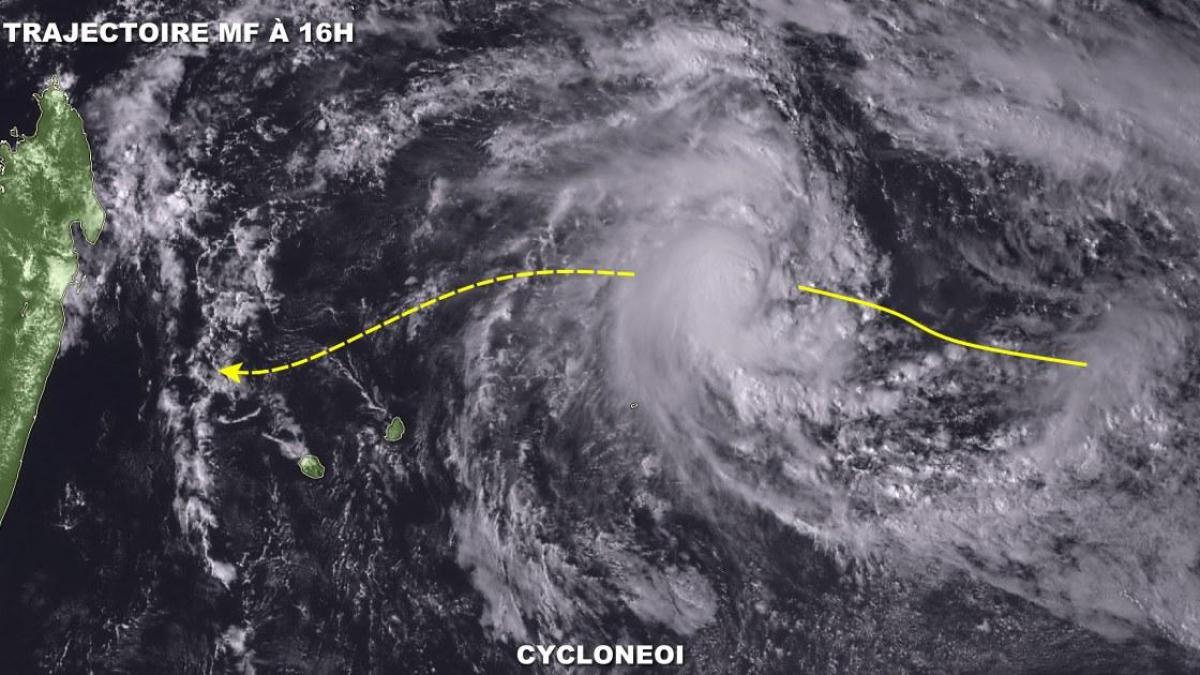 On commence à y voir un peu plus clair sur l'évolution future du cyclone Batsirai