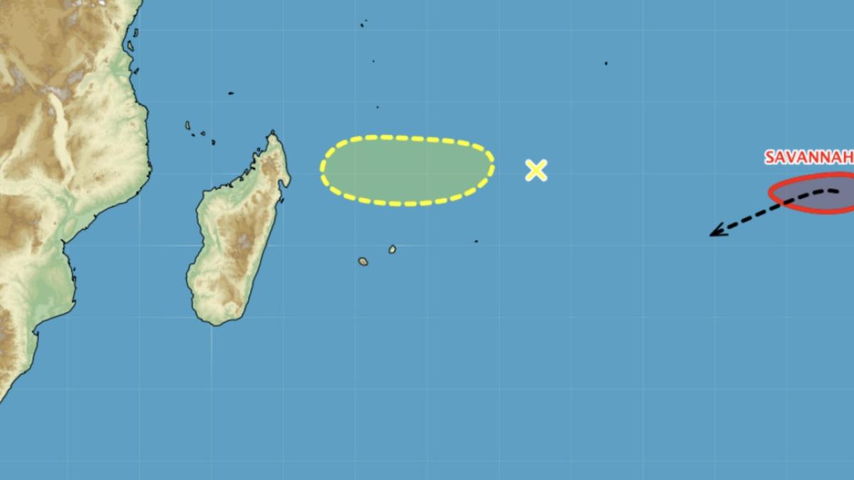Zone suspecte 93S sous surveillance au Nord-Est des Mascareignes
