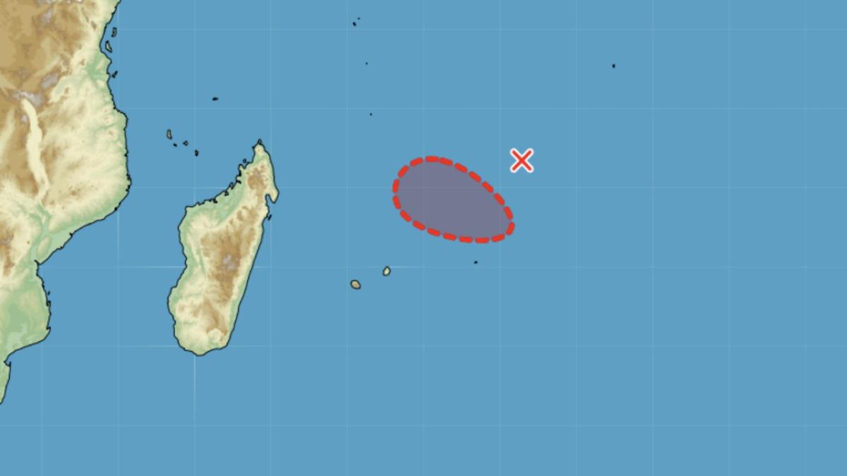 Zone suspecte 93S : une trajectoire potentiellement menaçante pour les Mascareignes