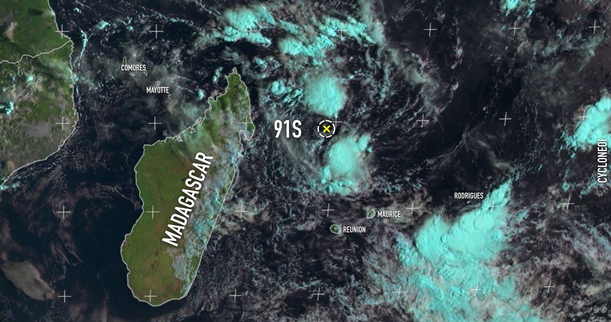 Cyclogenese avortée au nord de la Réunion