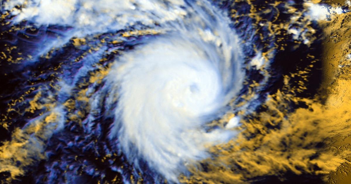 Intensification rapide de Faraji qui pourrait devenir un cyclone intense