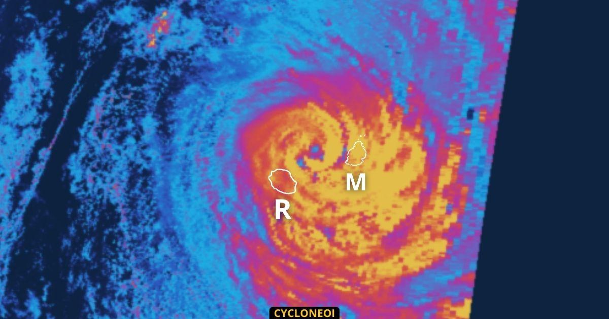 Cyclone firinga a la re union