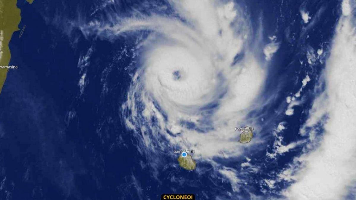 Cyclone GARANCE, La Réunion pourrait connaître de violentes rafales
