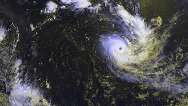 HALEH s'est renforcé pour devenir le 6e cyclone tropical de la saison