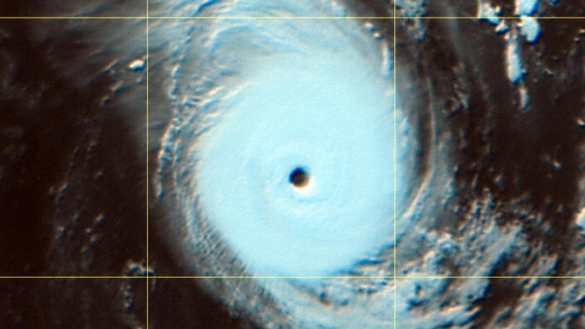 Habana toujours cyclone intense lors du point de 22h par le CMRS de la Réunion
