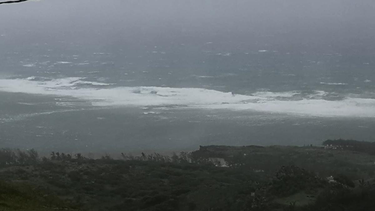 Rodrigues passe en alerte cyclonique 4. Déjà des coupures de courant.