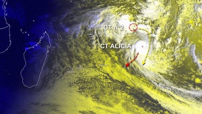 Le Cyclone Tropical Alicia et la Dépression Tropicale n°2