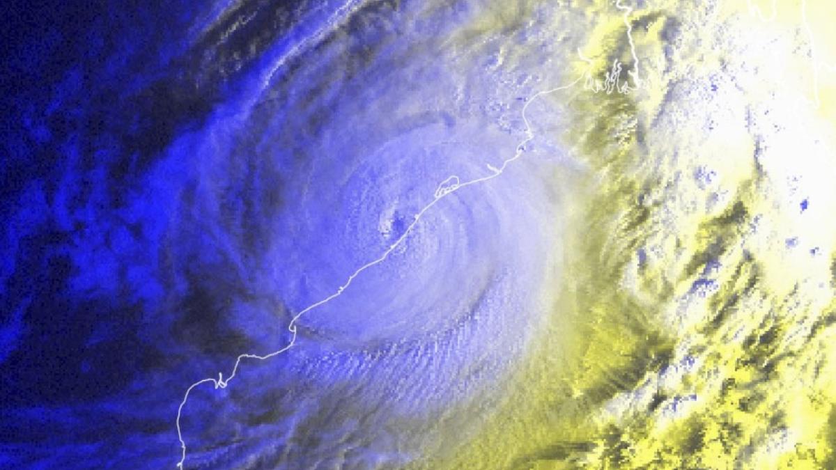 Les côtes orientales de l'Inde balayées par le cyclone tropical TITLI