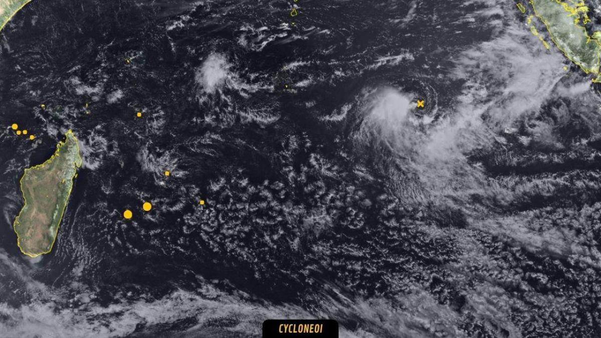 Dépression tropicale n°2, deuxième système de la saison cyclonique 2022-2023