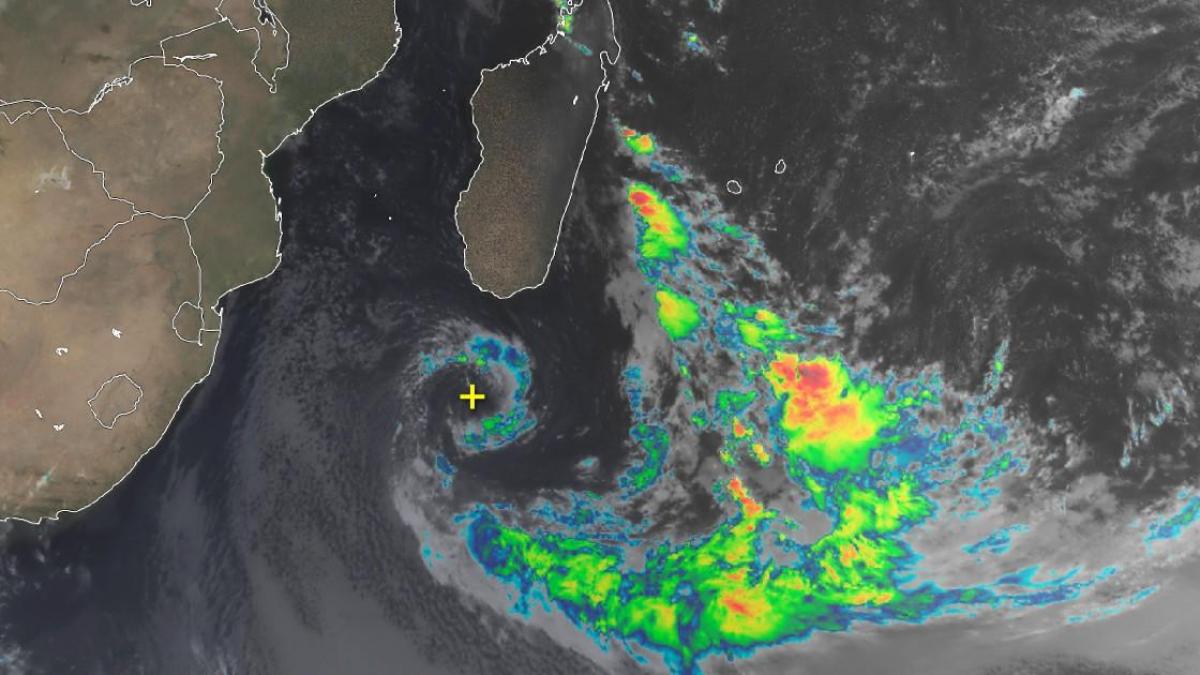 Système dépressionnaire d'origine barocline au large des côtes Sud de Madagascar