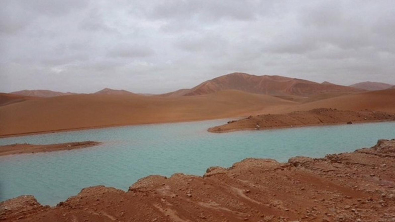 Lac en plein désert ©Al Arabyia