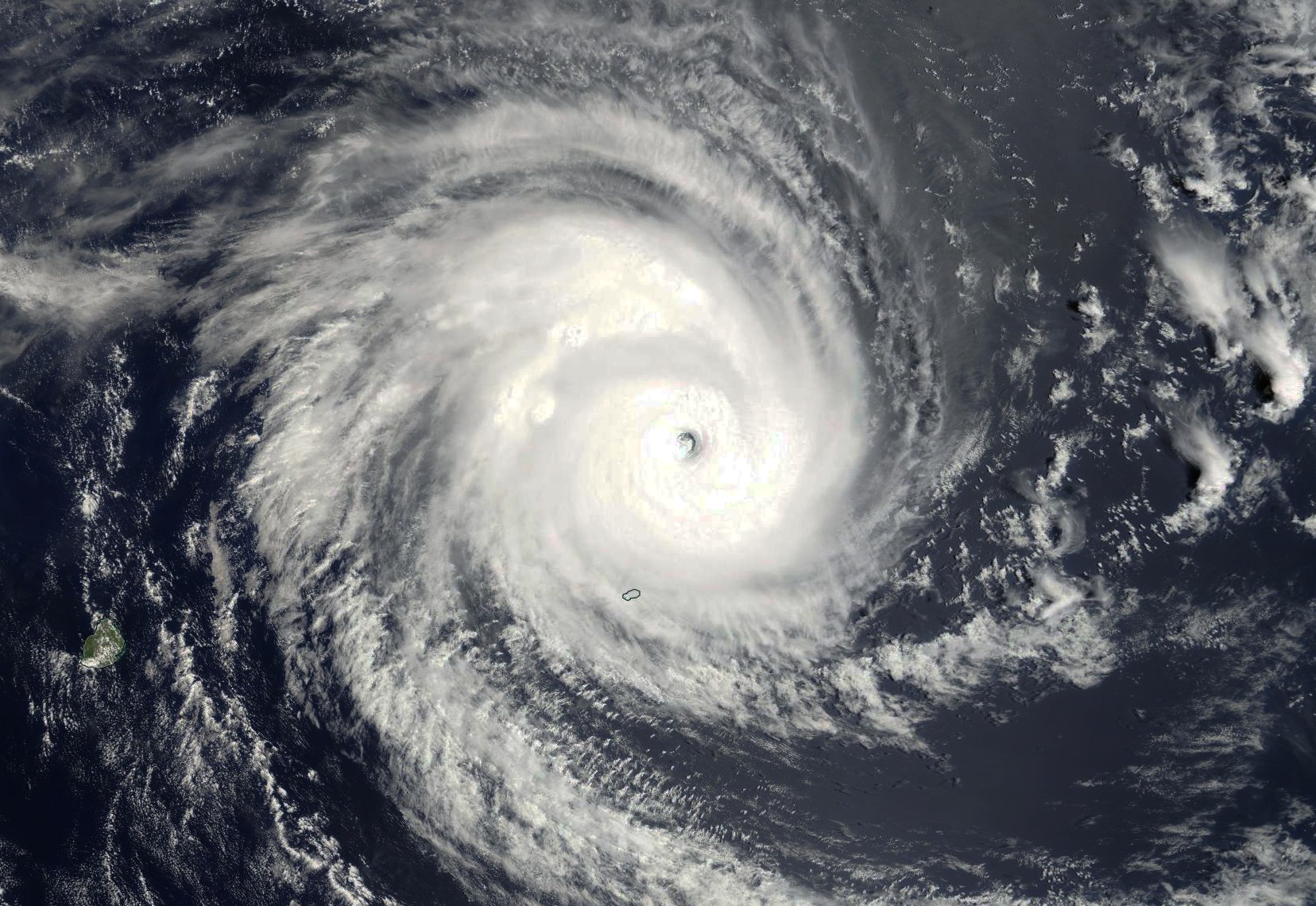 Cyclone Intense DINA (JAN 2002)