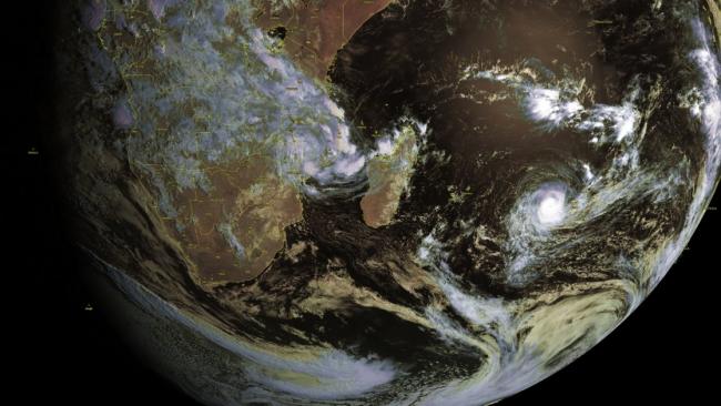 HALEH au sud-est des Mascareignes et signal de cyclogenèse dans le canal du Mozambique