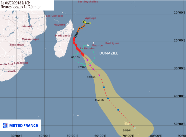 Prévision trajectoire et intensité DUMAZILE 06/03/2018 à 12z ©Météo France