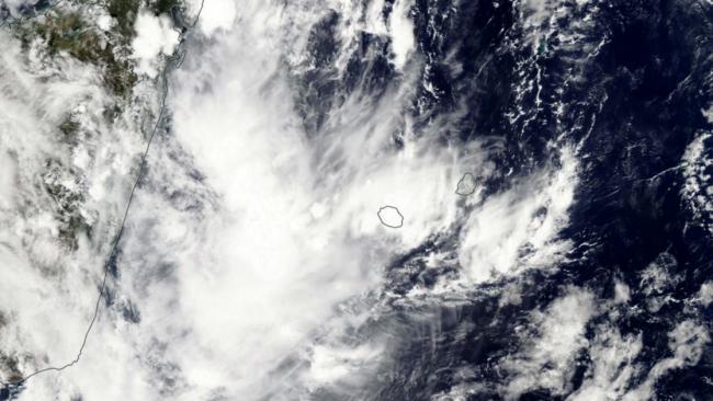 Forte activité orageuse entre Madagascar et la Réunion